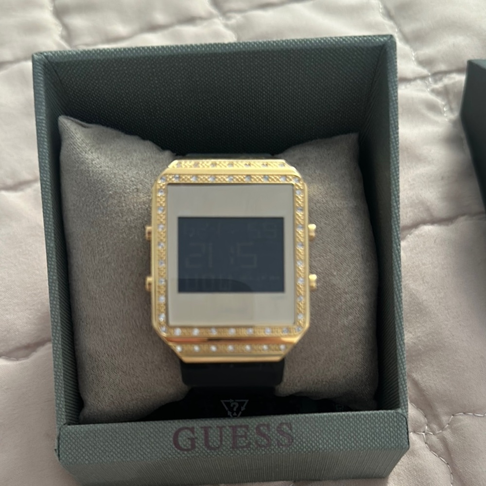 GUESS Watch